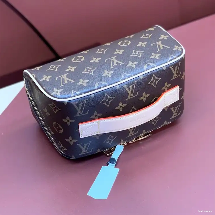 Fashionrep 2408YA0172 LV Bags 0805